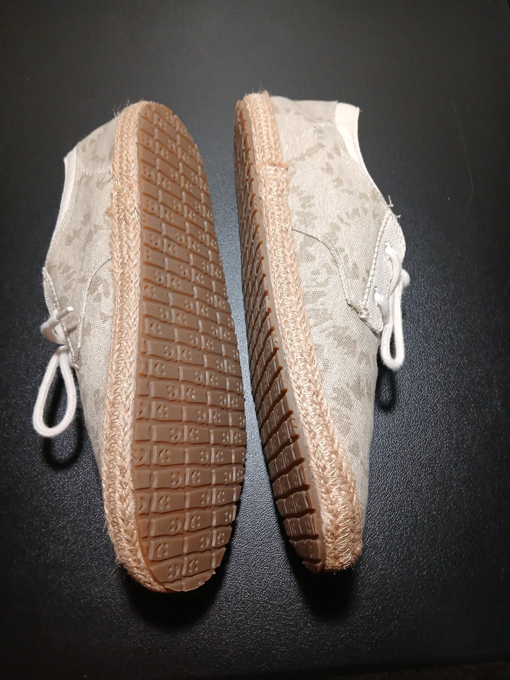 Sanuk Men's Beige Patterned Canvas Lace-Up Boat Shoes Sz. US 9